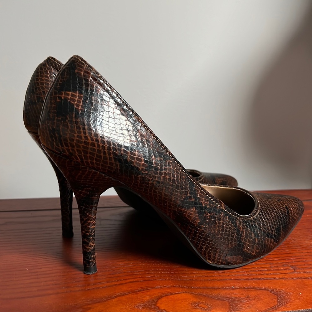 Brown Snakeskin Pumps